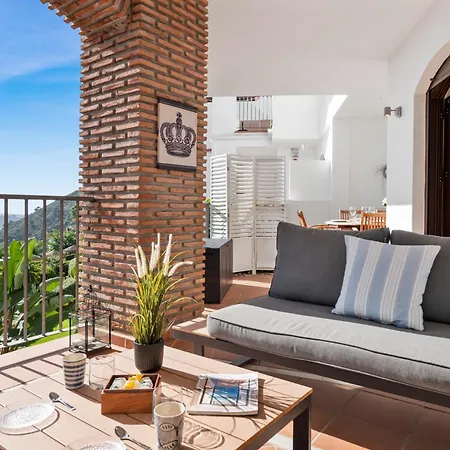 Sunny Balcony With Pool By Costarentals - Ref M52