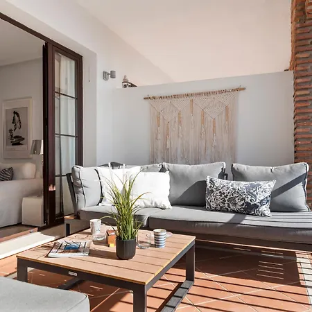 Sunny Balcony With Pool By Costarentals - Ref M52 Apartment *
